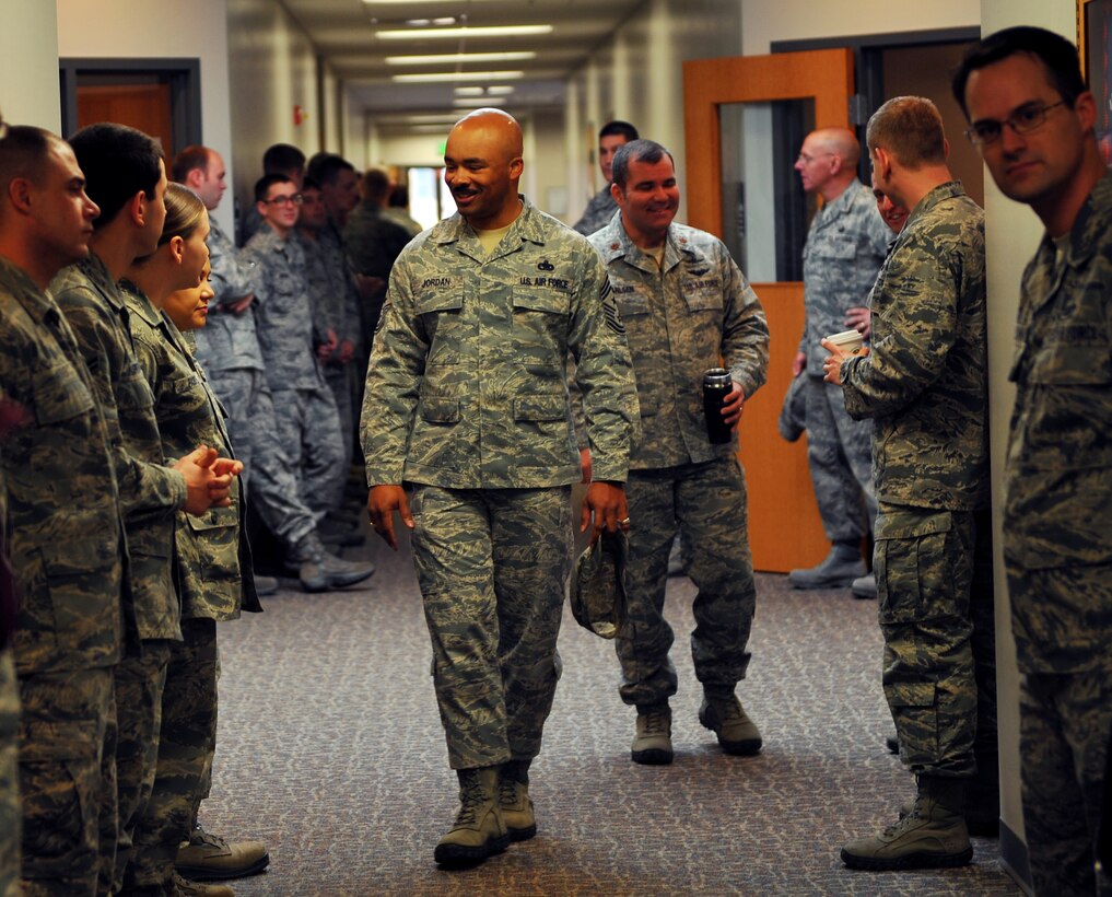 command-chief-master-sgt-jordan-visits-buckley