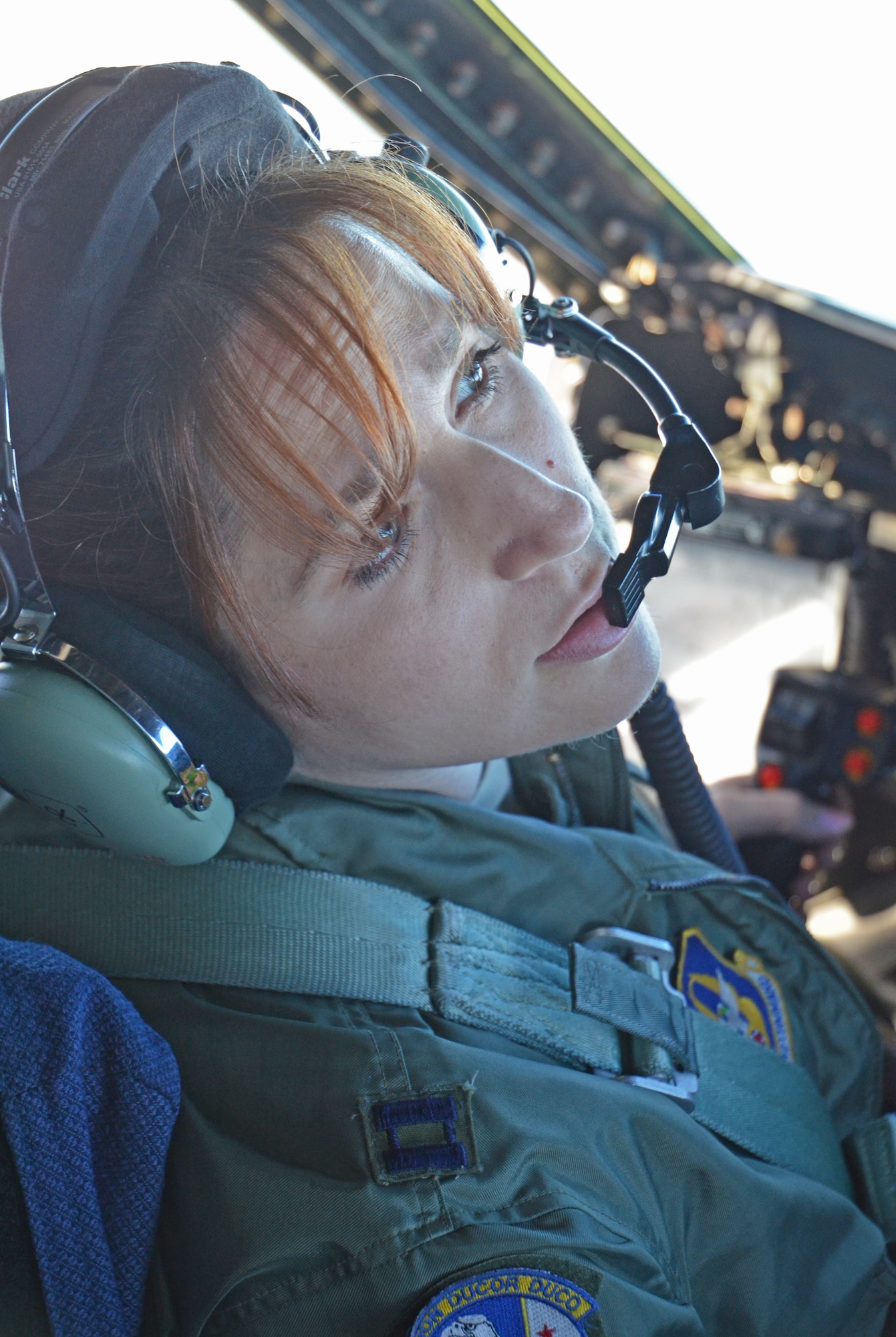 Capt. Susan McSpadden, a C-5 pilot with the 337th Airlift Squadron, Westover Air Reserve Base, Mass., keeps an eye on the instruments during the Patriot Sands exercise. (US Air Force photo/MSgt. Andrew Biscoe)