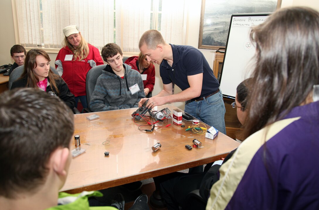 High school students from a dozen Portland-area schools visited Bonneville Lock and Dam on Feb. 21, 2013, to celebrate Engineer Day. Students created their own power sources from magnets and pieces of copper wire.