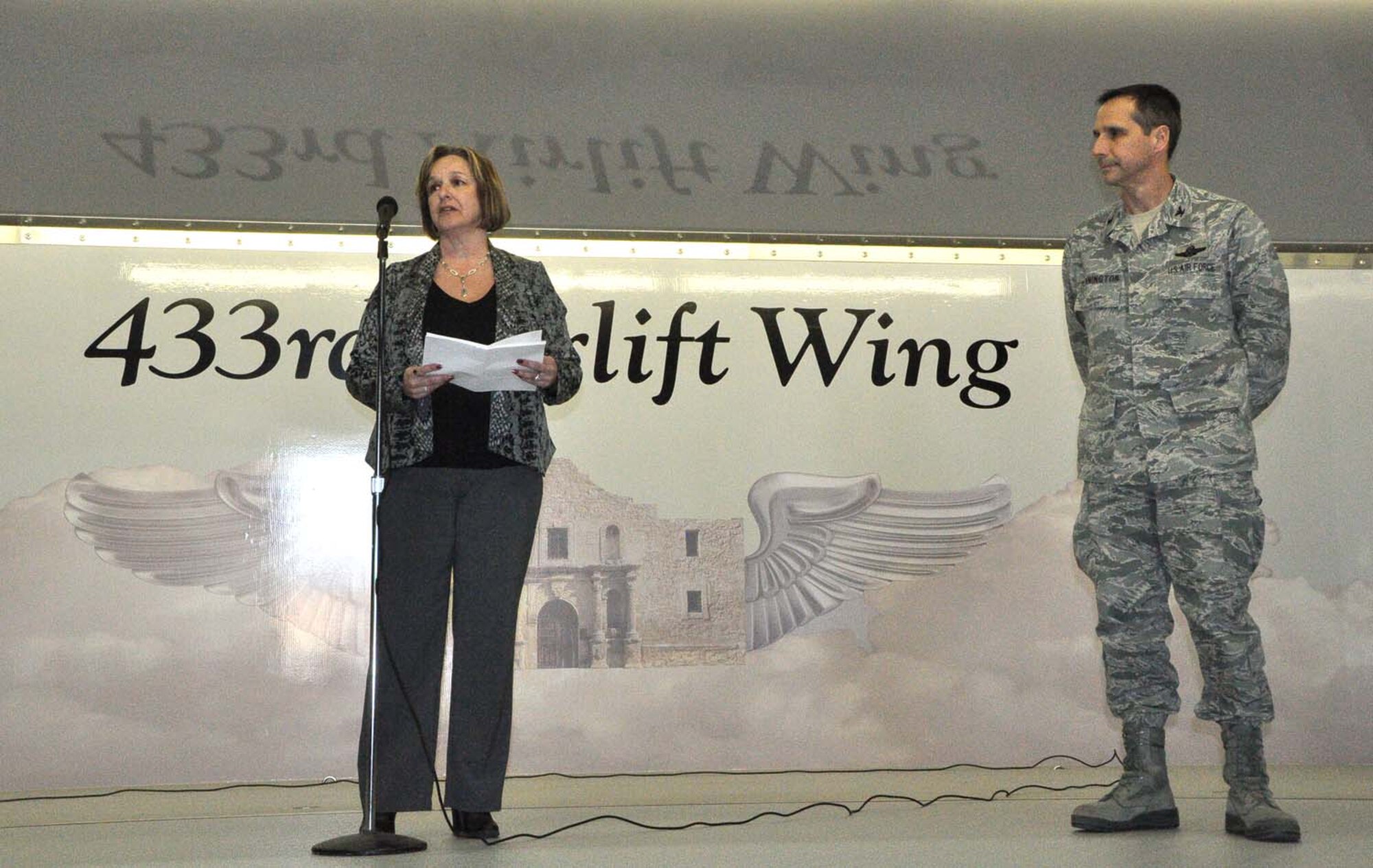 Patricia Chaplin, Joint Base San Antonio-Lackland Labor Relations Officer
from the 802nd civilian personnel office here, and 433rd Airlift Wing
Commander, Col. Jeffrey Pennington, speak to Reservists of the Alamo Wing
about the potential administrative sequestration furlough during a town hall
meeting Feb. 26. If the administrative sequestration furlough happens on
March 1, full time Air Reserve Technicians as well as civilians of the wing
will be affected. (U.S. Air Force photo by 1st Lt. Denise Haeussler)