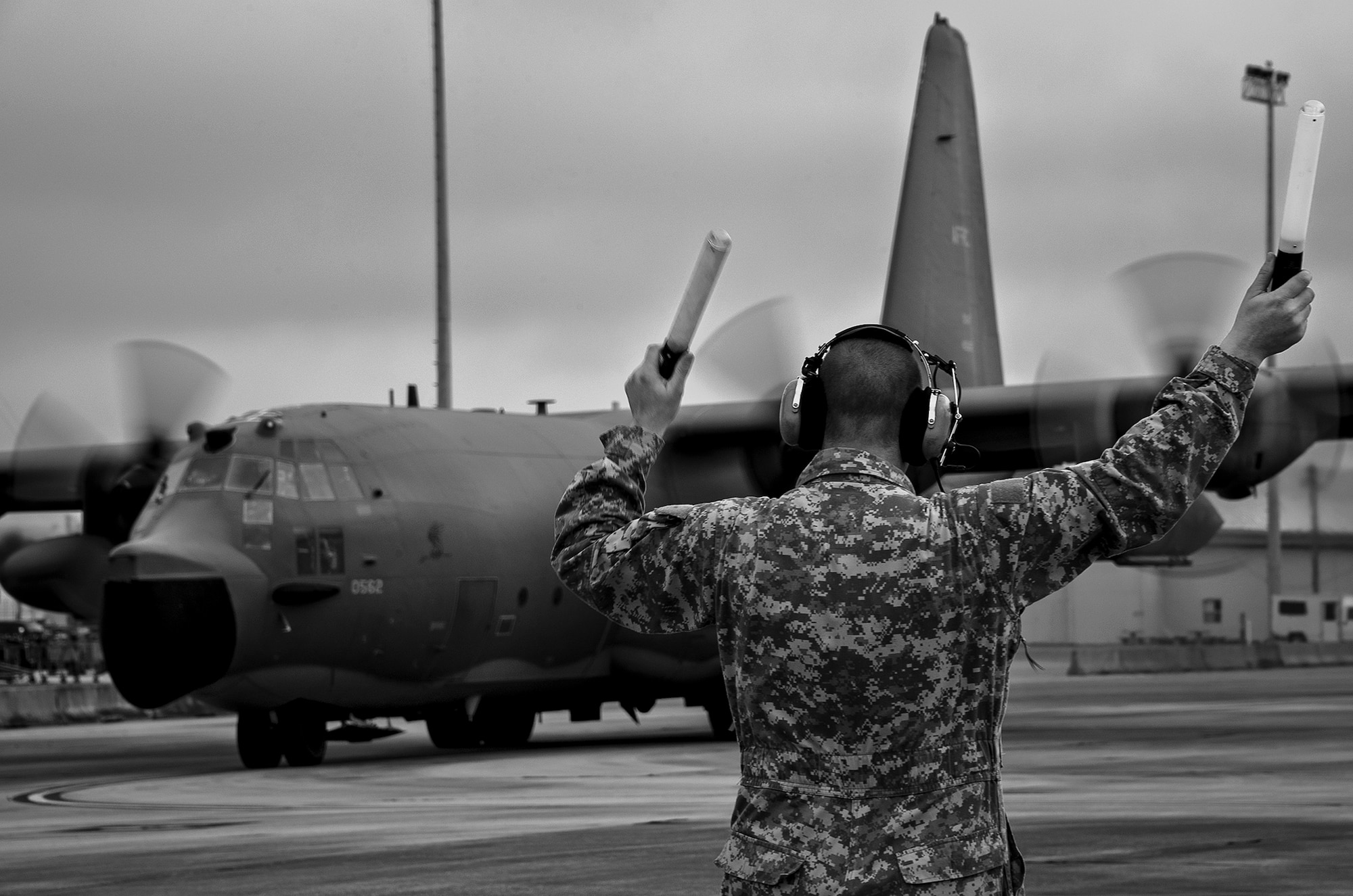 Master Sgt. Robert Hoeft, of the 919th Aircraft Maintenance Squadron, marshals out an MC-130E Combat Talon I at Duke Field, Fla.  There are only five Talons left at the special operations reserve base.  The 919th has begun remissioning to the Aviation Foreign Internal Defense aircraft, the C-145 Skytruck.  (U.S. Air Force photo/Tech. Sgt. Samuel King Jr.)