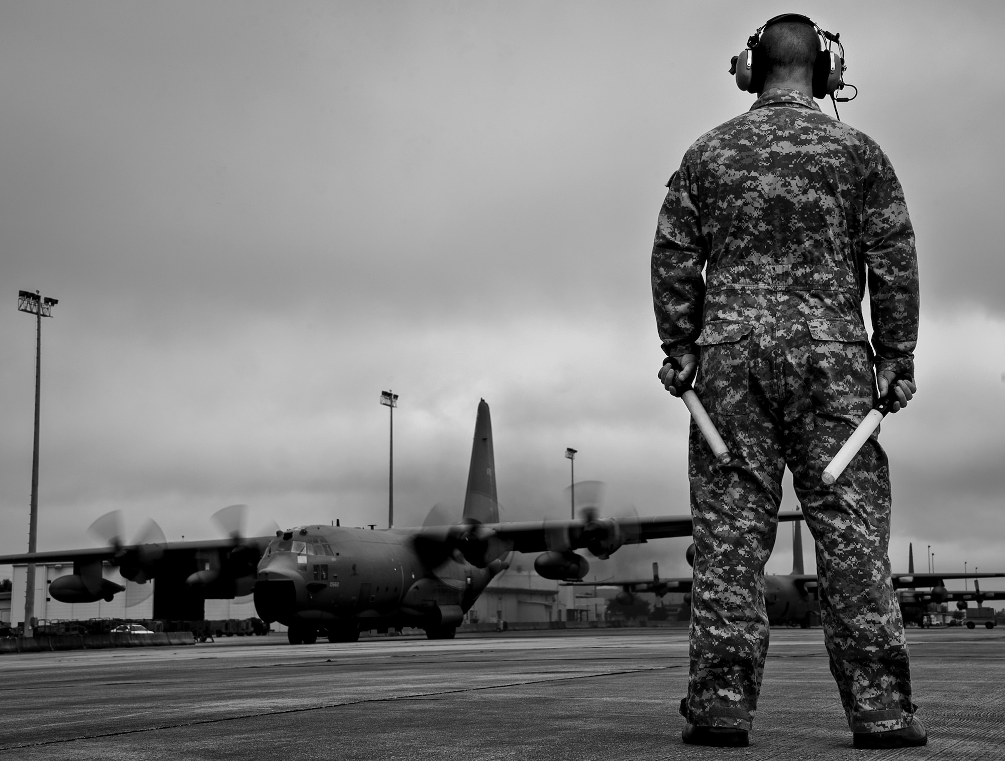 Master Sgt. Robert Hoeft, of the 919th Aircraft Maintenance Squadron, prepares to marshal out an MC-130E Combat Talon I at Duke Field, Fla.  There are only five Talons left at the special operations reserve base.  The 919th has begun remissioning to the Aviation Foreign Internal Defense aircraft, the C-145 Skytruck.  (U.S. Air Force photo/Tech. Sgt. Samuel King Jr.)