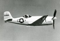 Bell XP-77 in flight (S/N 43-34916). This aircraft was destroyed in a crash on Oct. 22, 1944. (U.S. Air Force photo)
