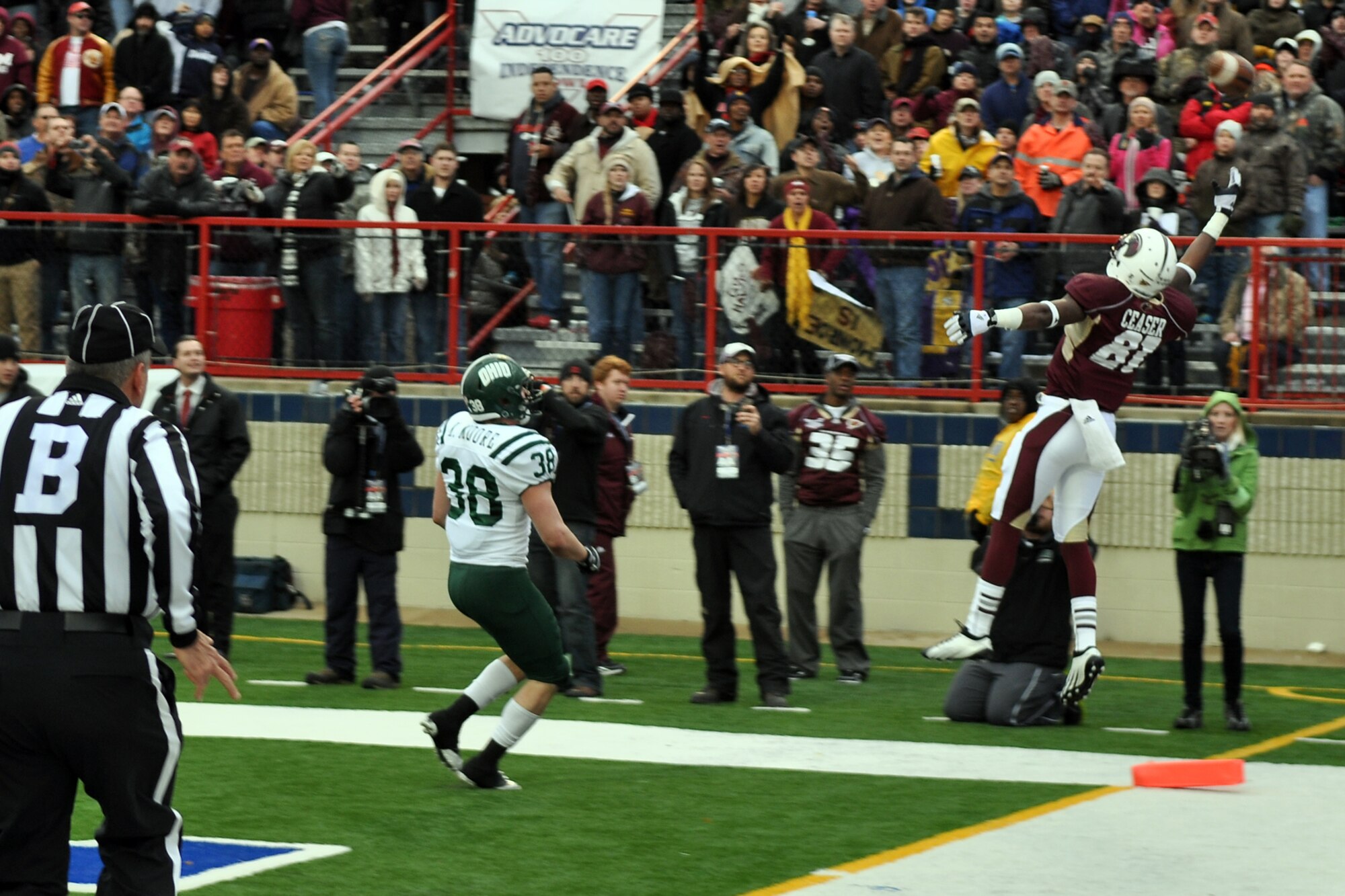 Louisiana Monroe University Warhawks wide receiver Rashon Ceaser reaches for an overthrown pass during the Advocare V 100 Independence Bowl in Shreveport, La., Dec. 28, 2012. The Warhawks faced the Ohio Bobcats in the contest, but lost 45-14. The Employer Support of the Guard and Reserve donated approximately 600 hundred tickets for local military members and their families to enjoy the game. (U.S. Air Force photo by Master Sgt. Jeff Walston)