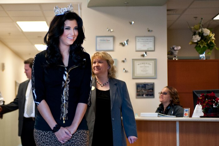Laura Kaeppeler, Miss America 2012, visits the Child Development Center during a tour of Nellis Air Force Base, Jan. 8, 2013.  Kaeppeler visited Nellis to show her support for U.S. military service members. (U.S. Air Force Photo by Airman 1st Class Jason Couillard)