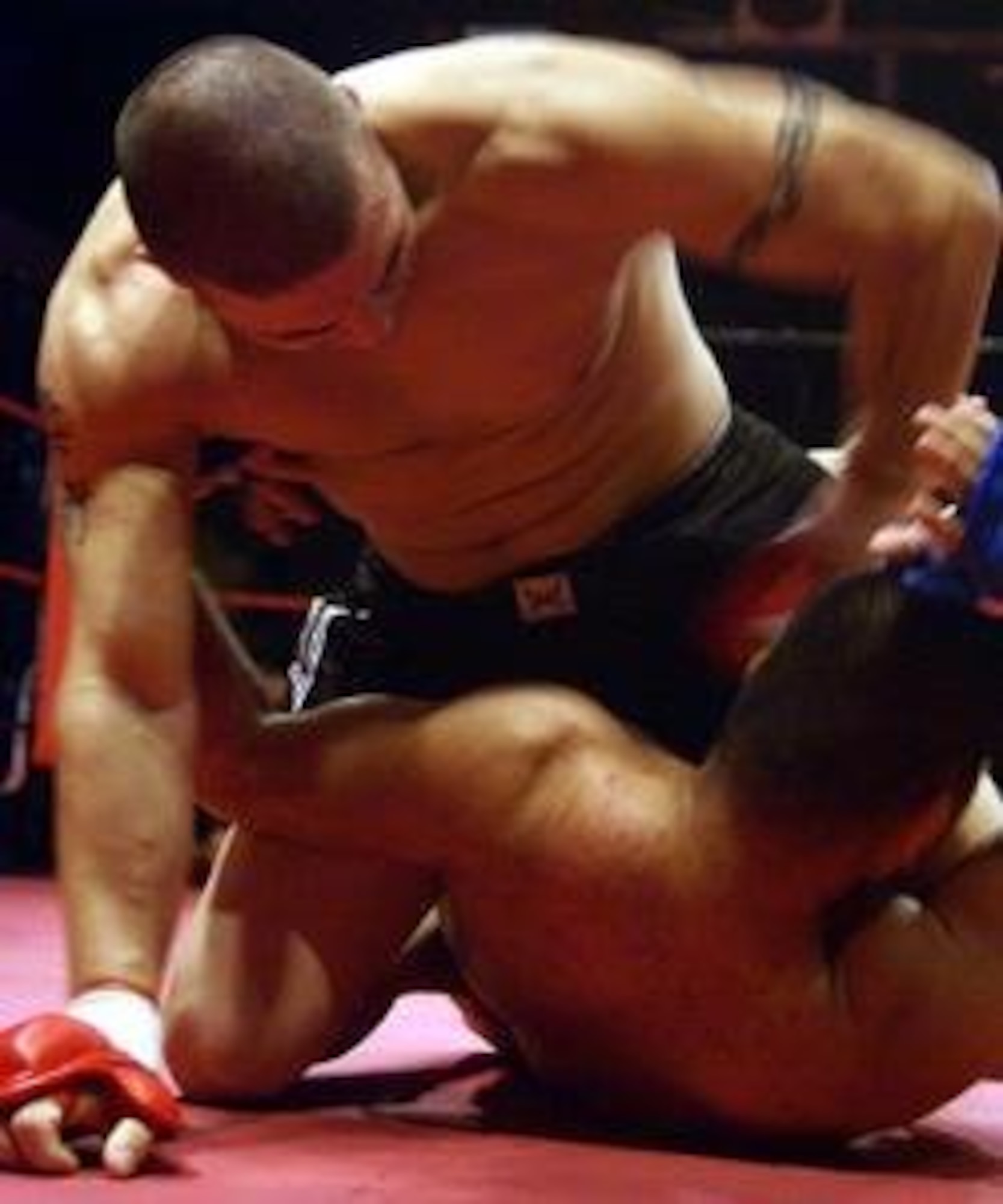Tech. Sgt. Jerry Nelson, 603rd Air Operations Center, personnel recovery controller, competes in the Tenkaichi Fight Mixed Martial Arts Heavyweight Championship while stationed at Okinawa, Japan, Nov. 16, 2008. (courtesy photo)