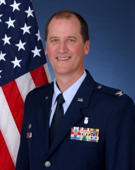 Col. Mark Muth, 60th Dental Squadron commander. (U.S. Air Force photo)