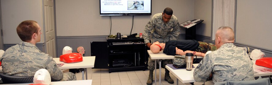 Staff Sgt. Gary Chappell, 2nd Maintenance Operations Squadron Maintenance Training Instructor, instructs a Self Aid and Buddy Care class on Barksdale Air Force Base, La., Jan. 8. SABC teaches basic life-support techniques to help injured personnel survive until medical help arrives. (U.S. Air Force photo/Airman 1st Class Andrew Moua)