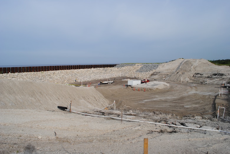 Work continues at the Culvert 11 site near Port Mayaca to replace a water control structure in Herbert Hoover Dike.  Thirty-two structures, dating back to the 1930s, are scheduled to be removed, replaced or abandoned. 