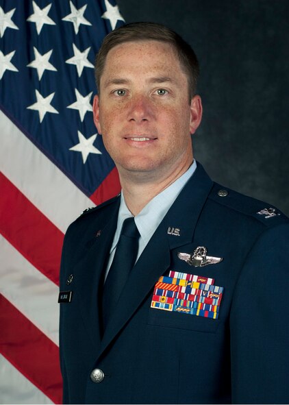 Col. Alex Mezynski, 5th Bomb Wing commander. (U.S. Air Force photo/Tech. Sgt. Aaron Allmon)
