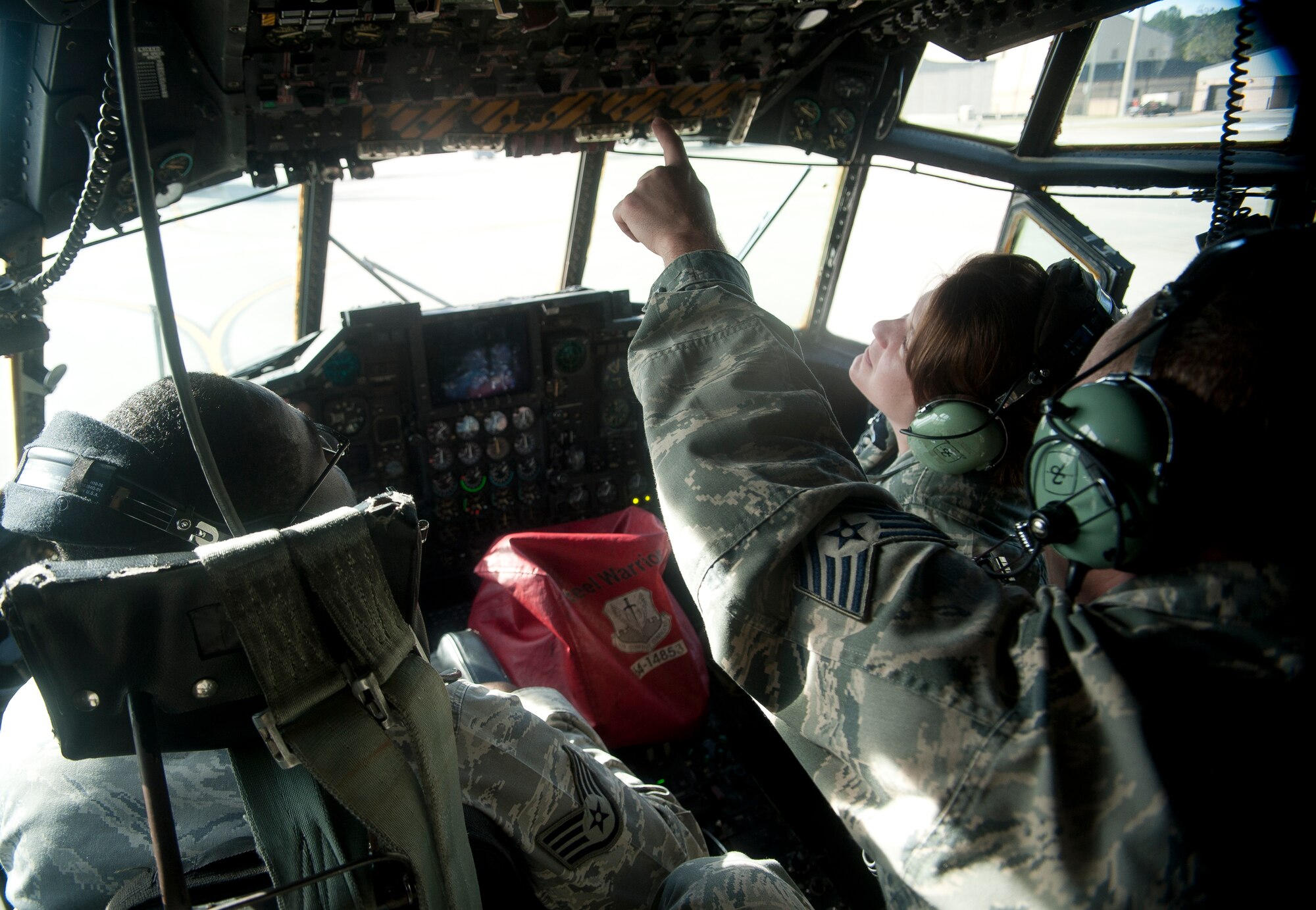 U.S. Air Force Tech. Sgt. Kenneth Bedgood, 372nd Training Squadron Det. 9 fuel system instructor, shows fuel gauges to Airmen during fuel training detachment school at Moody Air Force Base, Ga., Jan. 16, 2013. Bedgood gave step-by-step directions and watched as the Airmen performed fuel transfers from the left auxiliary gauge to the right auxiliary gauge. (U.S. Air Force photo by Airman Paul Francis/Released)
