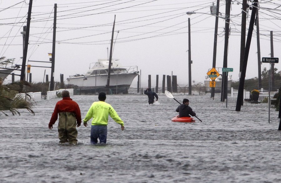 CHL's Pre-Hurricane Sandy and Pre-Nor'easter Modeling > Engineer Research  and Development Center > News Stories