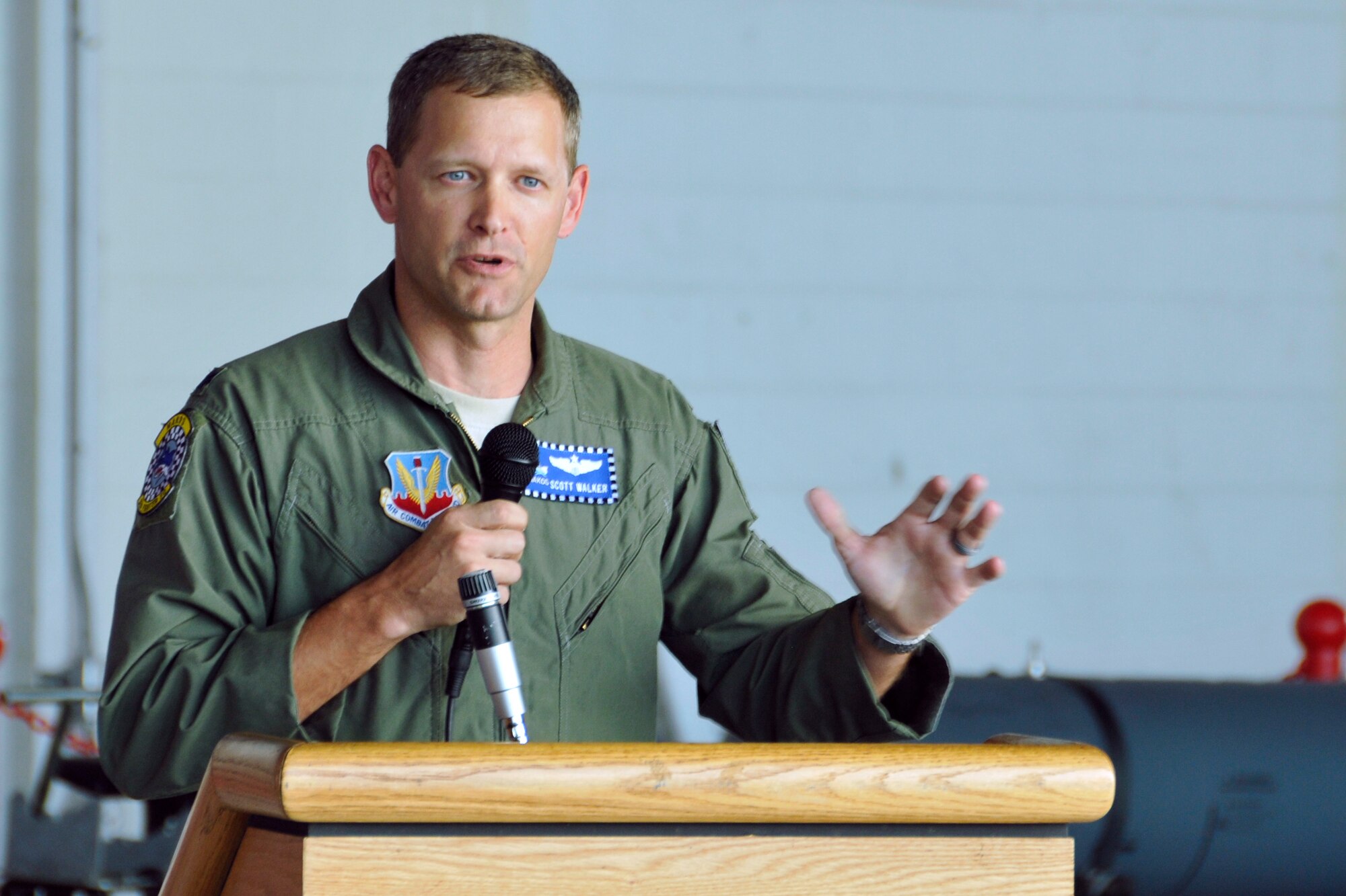 Lt. Col. Scott Walker, 20th Operations Group Detachment 2 commander, addresses the crowd during a dedicated crew chief ceremony at Homestead Air Reserve Base, Jan. 14. The dedicated crew chief ceremony was especially poignant as it’s the first assignment of an active duty crew chief to an F-16 at Homestead ARB since Hurricane Andrew. Air Combat Command’s command chief master sergeant, Chief Master Sgt. Richard A. Parsons, visited Homestead ARB to get a first-hand look at how the active duty Airmen of Detachment 2, 20th OG, are integrating with the 482nd Fighter Wing. (U.S. Air Force photo/Ross Tweten)