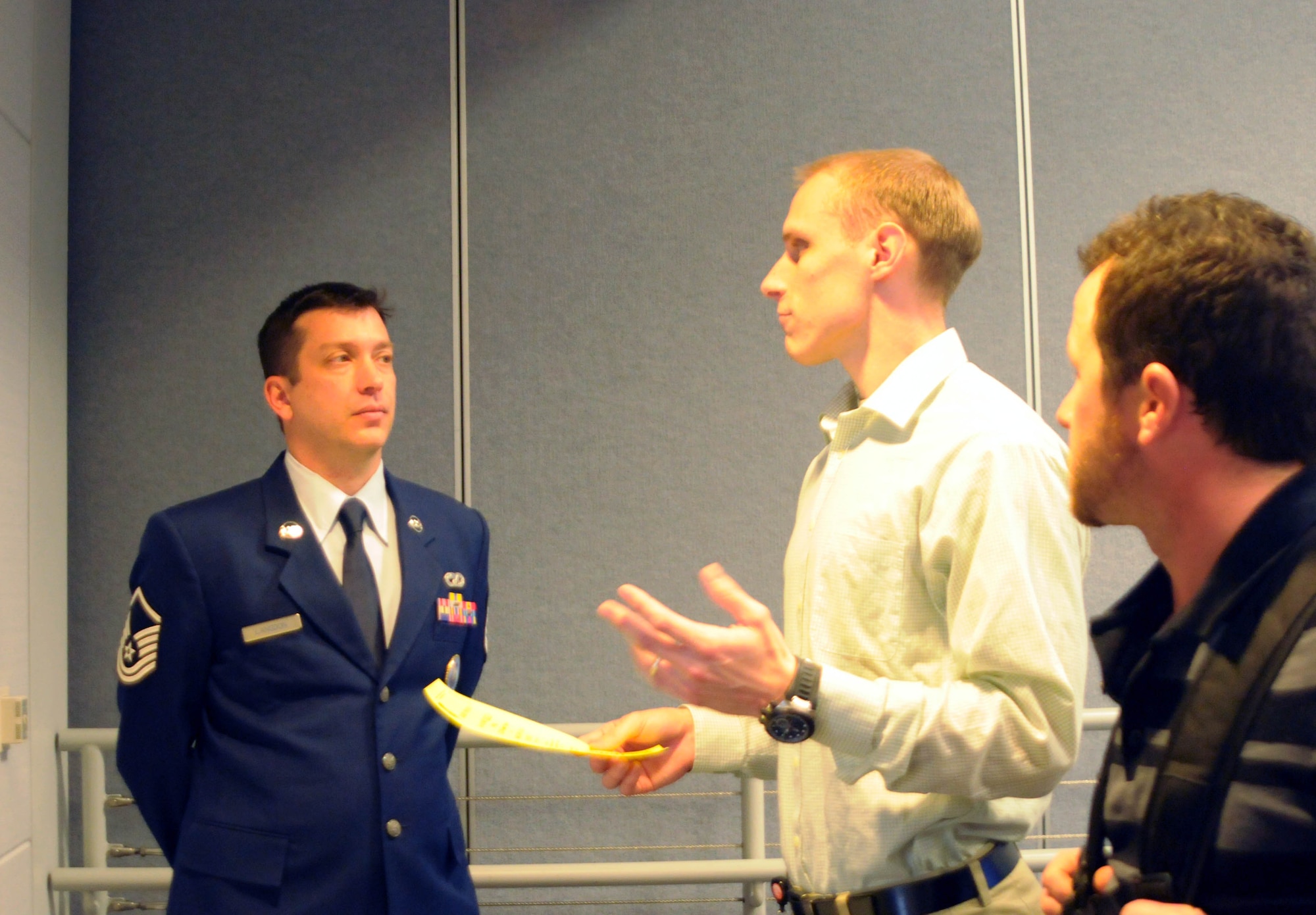 Master Sgt. Michael Langdon, 944th Fighter Wing Medical Recruiter talks to a Midwestern University fourth year medical students about the benefits and rewards of joining the Air Force Reserves.