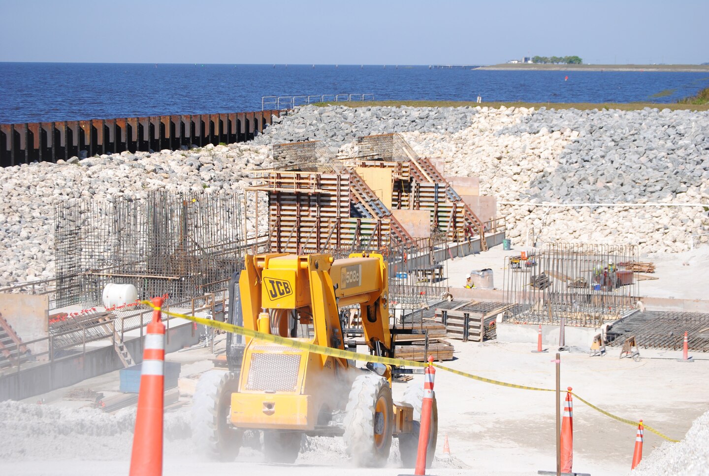 The Herbert Hoover Dike consists of a 143-mile embankment system surrounding Lake Okeechobee.  The Jacksonville District is working to reduce the risk of embankment failure by installing a cutoff wall, along with the removal and replacement of water control structures (culverts) around the lake. In addition, a comprehensive system wide study is ongoing to identify and prioritize additional risk reduction features to help ensure the safety of south Florida residents. 
