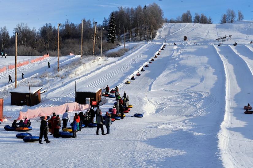 Skiing, Snowboarding Draw JBER Crowds > Joint Base Elmendorf-Richardson ...