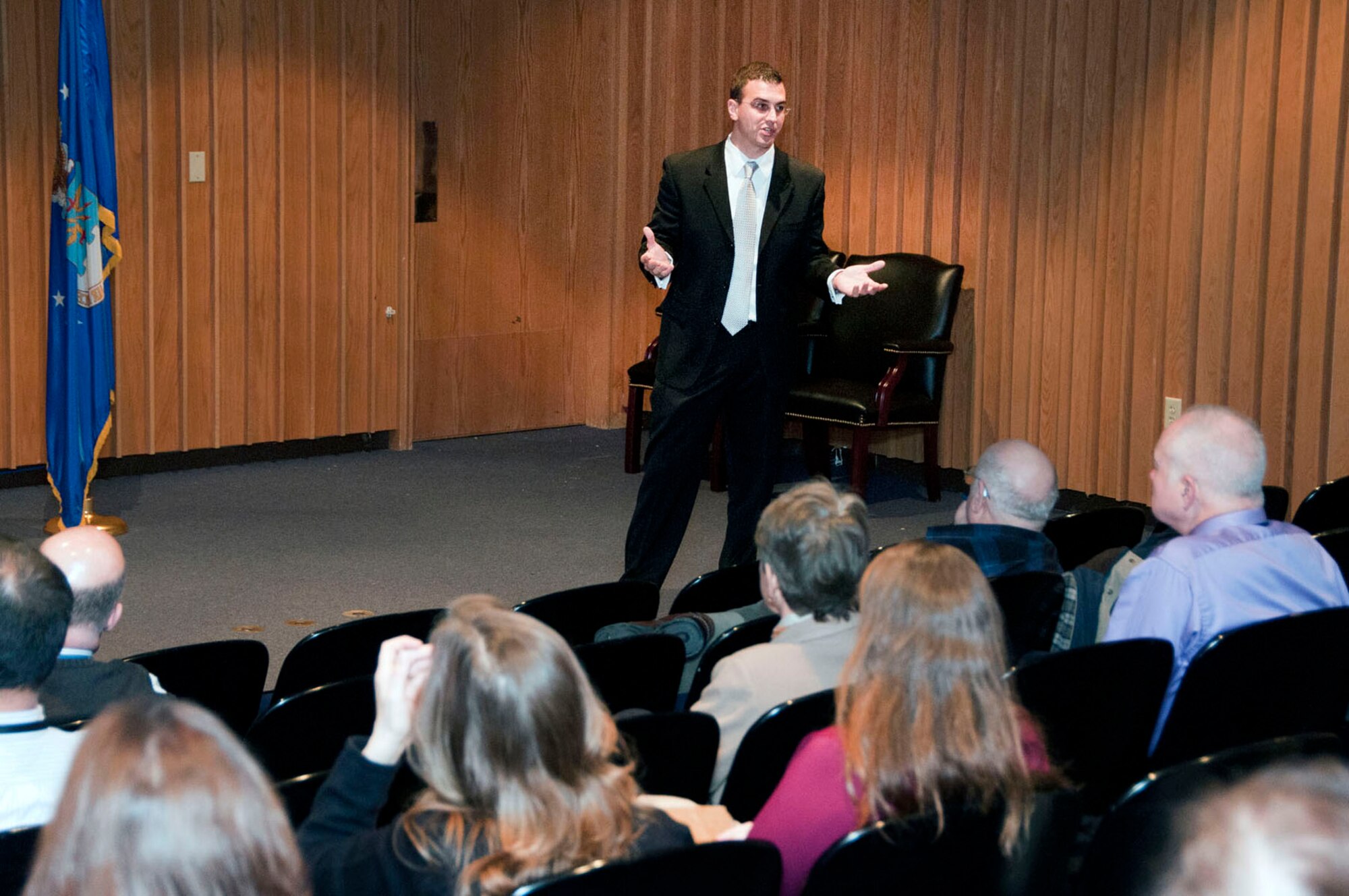 HANSCOM AIR FORCE BASE, Mass. -- Anthony Scalice, 66th Air Base Group acquisition fraud counsel, instructs a class titled "Conflicts of Interests: Case studies in Ethical Failures" in the O'Neill Auditorium Jan. 28 as part of the quarterly Air Force Life Cycle Management Center's Focus Week. This quarter's courses provided information on policy updates, core management skills and included several Defense Connect Online offerings. (U.S. Air Force photo by Mark Wyatt)