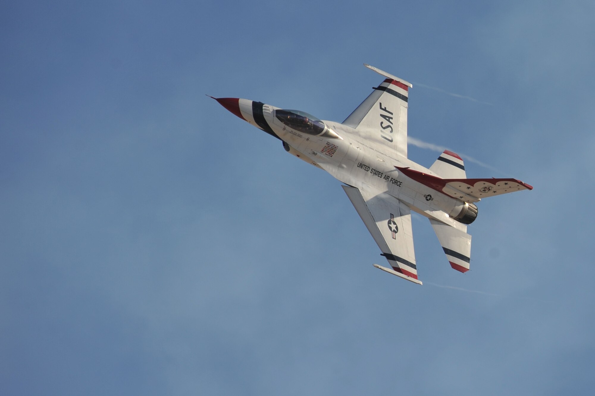 CREECH AIR FORCE BASE, Nev. – The U.S. Air Force Thunderbirds perform for wounded warriors from across the country Jan. 28 on the Creech AFB flightline. The wounded warriors came to Creech as part of a tour of the Las Vegas area.  (U.S. Air Force photo by Staff Sgt. Nadine/RELEASED)

