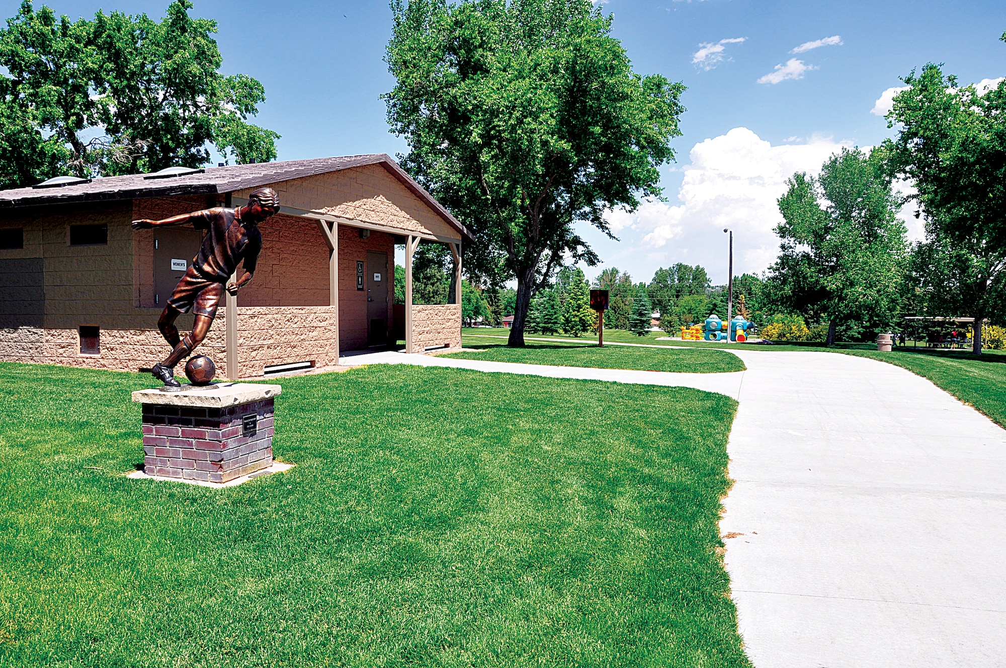 The Cheyenne, Wyo., Greenway has paths through several of the city’s park areas, with this one being in Cahill Park. (U.S. Air Force photo by Senior Airman Dan Gage)