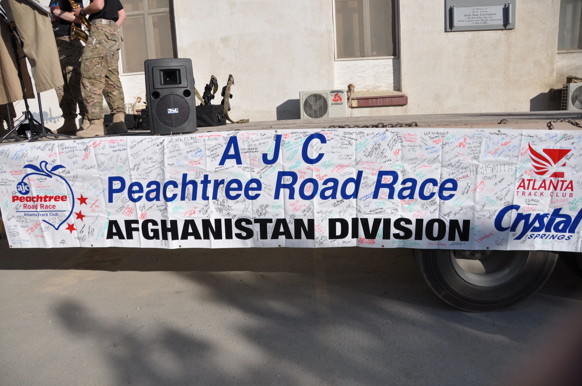 The morale, welfare and recreation office coordinated with the Atlanta Track Club to host an overseas shadow race for the Peachtree 10-kilometer road race on Bagram Airfield, Afghanistan, July 4. The run, which drew more than 600 runners, kicked-off MWR’s full-day of activities scheduled during an Independence Day celebration on Bagram. (U.S. Air Force photo/Tech. Sgt. Rob Hazelett)