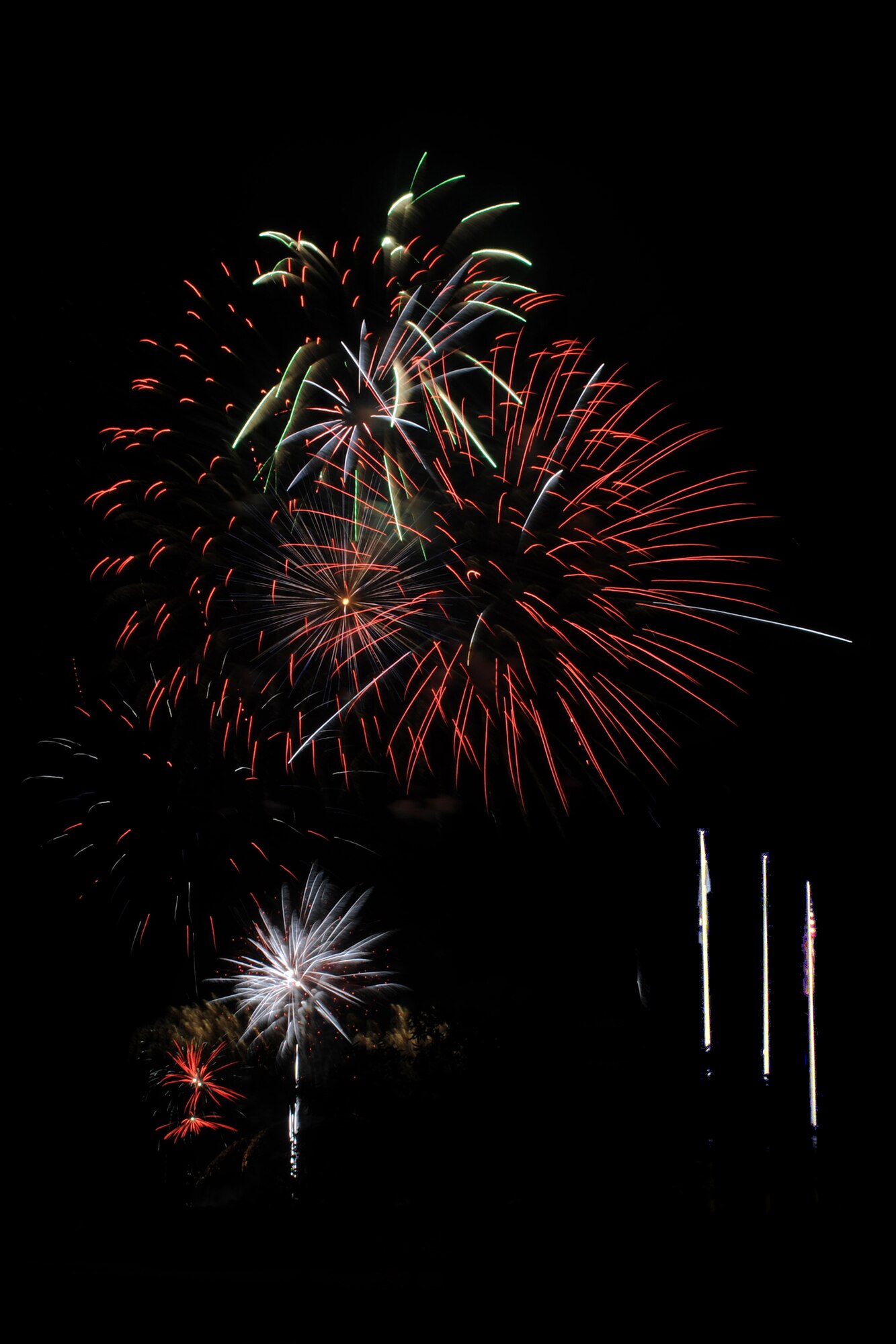 RAF ALCONBURY, United Kingdom – Members of the 501st Combat Support Wing, 423rd Air Base Group and it’s missions partners at RAF Molesworth celebrated America’s Independence Day with a two-day carnival July 2 and 3 and fireworks July 3 at RAF Alconbury. (U.S. Air Force photo by Staff Sgt. Brian Stives) 