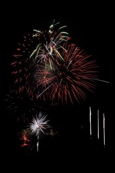 RAF ALCONBURY, United Kingdom – Members of the 501st Combat Support Wing, 423rd Air Base Group and it’s missions partners at RAF Molesworth celebrated America’s Independence Day with a two-day carnival July 2 and 3 and fireworks July 3 at RAF Alconbury. (U.S. Air Force photo by Staff Sgt. Brian Stives) 