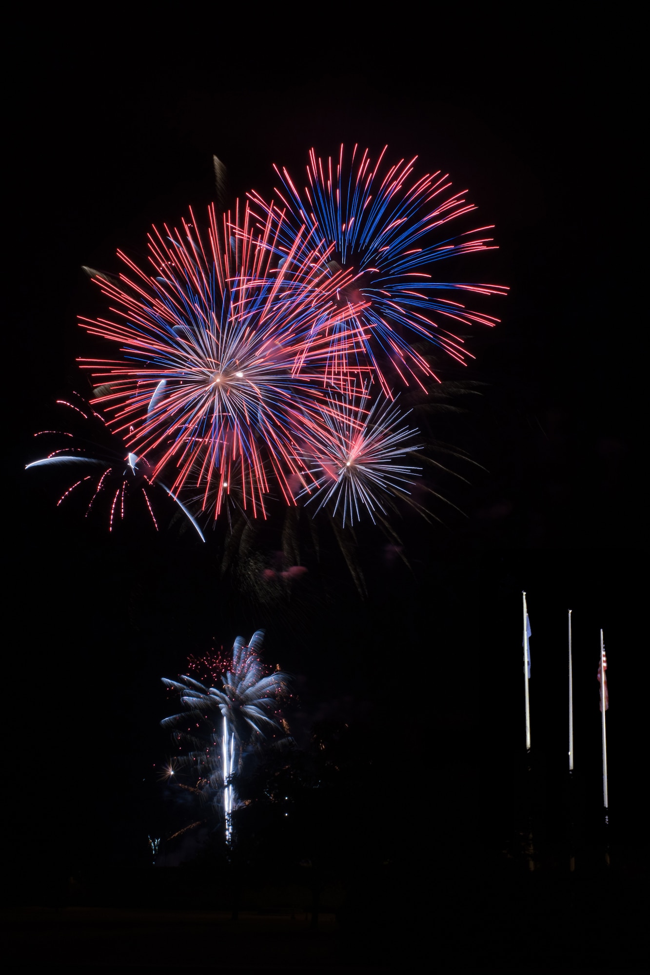 RAF ALCONBURY, United Kingdom – Members of the 501st Combat Support Wing, 423rd Air Base Group and it’s missions partners at RAF Molesworth celebrated America’s Independence Day with a two-day carnival July 2 and 3 and fireworks July 3 at RAF Alconbury. (U.S. Air Force photo by Staff Sgt. Brian Stives) 