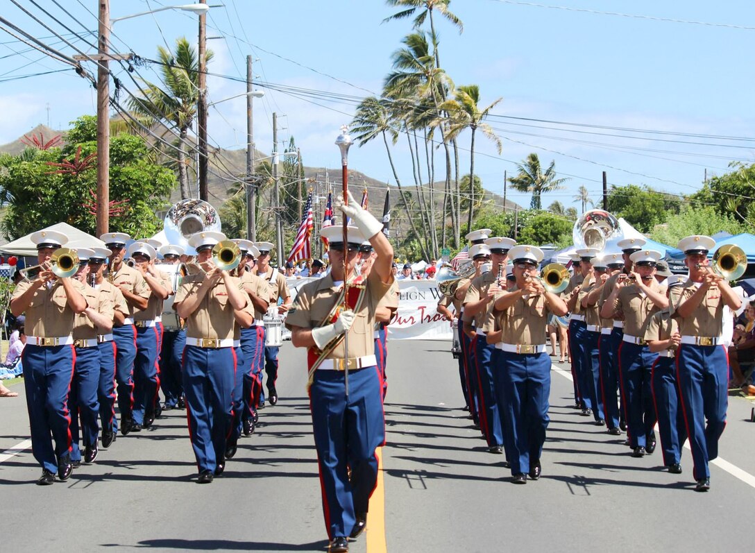 The U.S. Marine Corps Forces, Pacific Band celebrated Independence Day with the community of Kailua, by marching in the city’s annual Independence Day Parade, July 4, 2013. (Photo by Cpl. Donald J. Palmire)