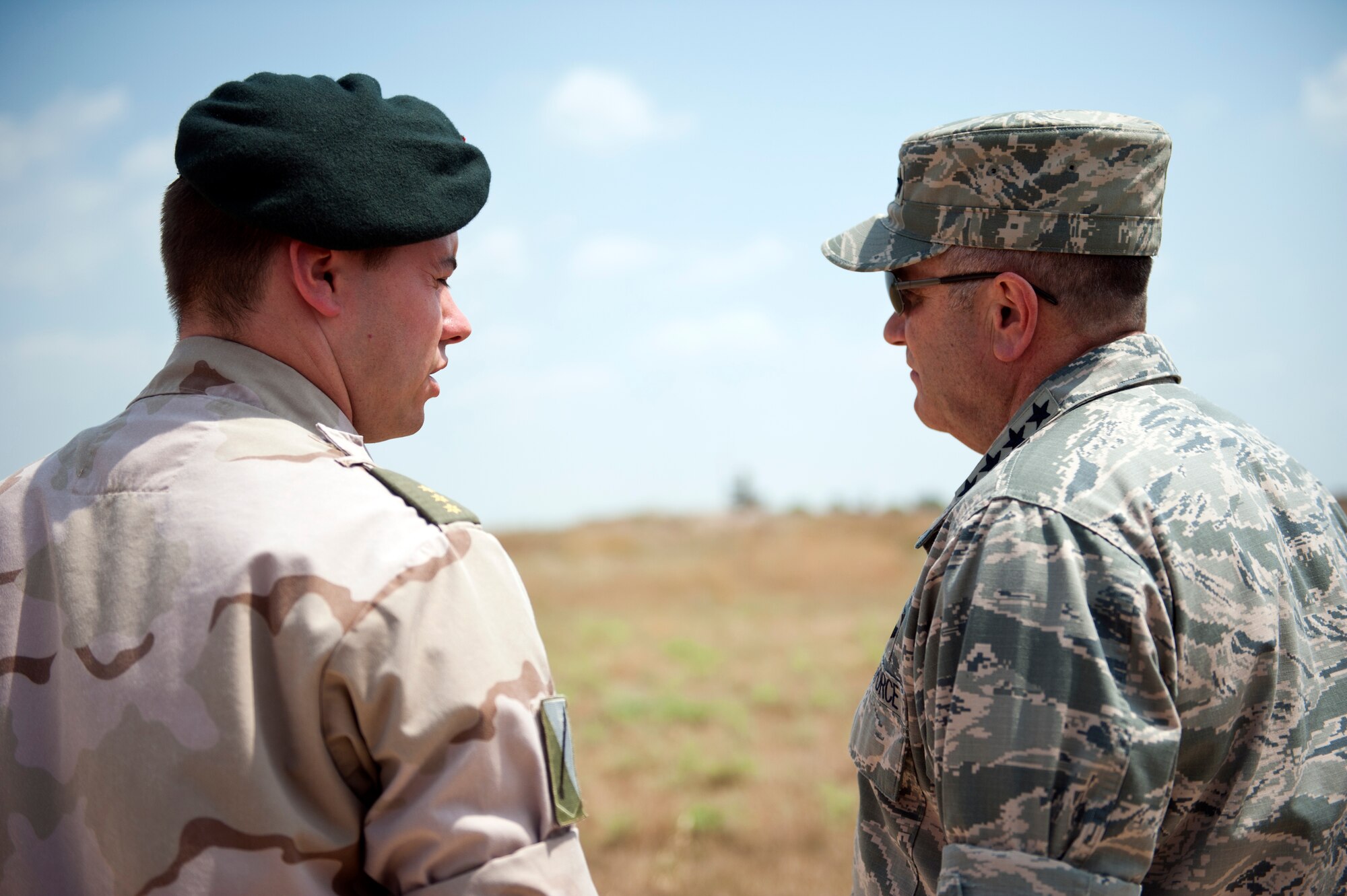 U.S. Air Force Gen. Philip Breedlove, NATO Supreme Allied Command Europe commander, speaks with a Dutch soldier July 11, 2013, at Incirlik Air Base, Turkey. During his tour at Incirlik AB, Breedlove visited the Dutch Patriot batteries. (U.S. Air Force photo by Senior Airman Daniel Phelps/Released)