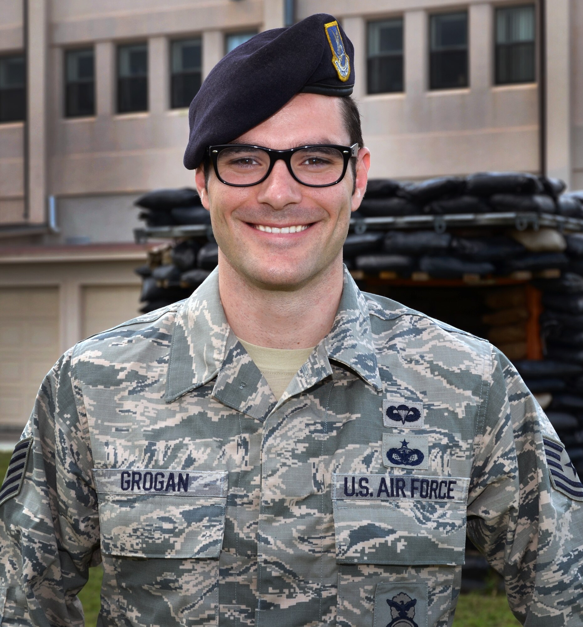 A heart worth waiting for Airman image