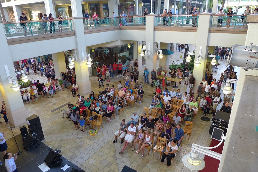 There was an amazing audience for the July 3rd "Hana Hou!' performance! 