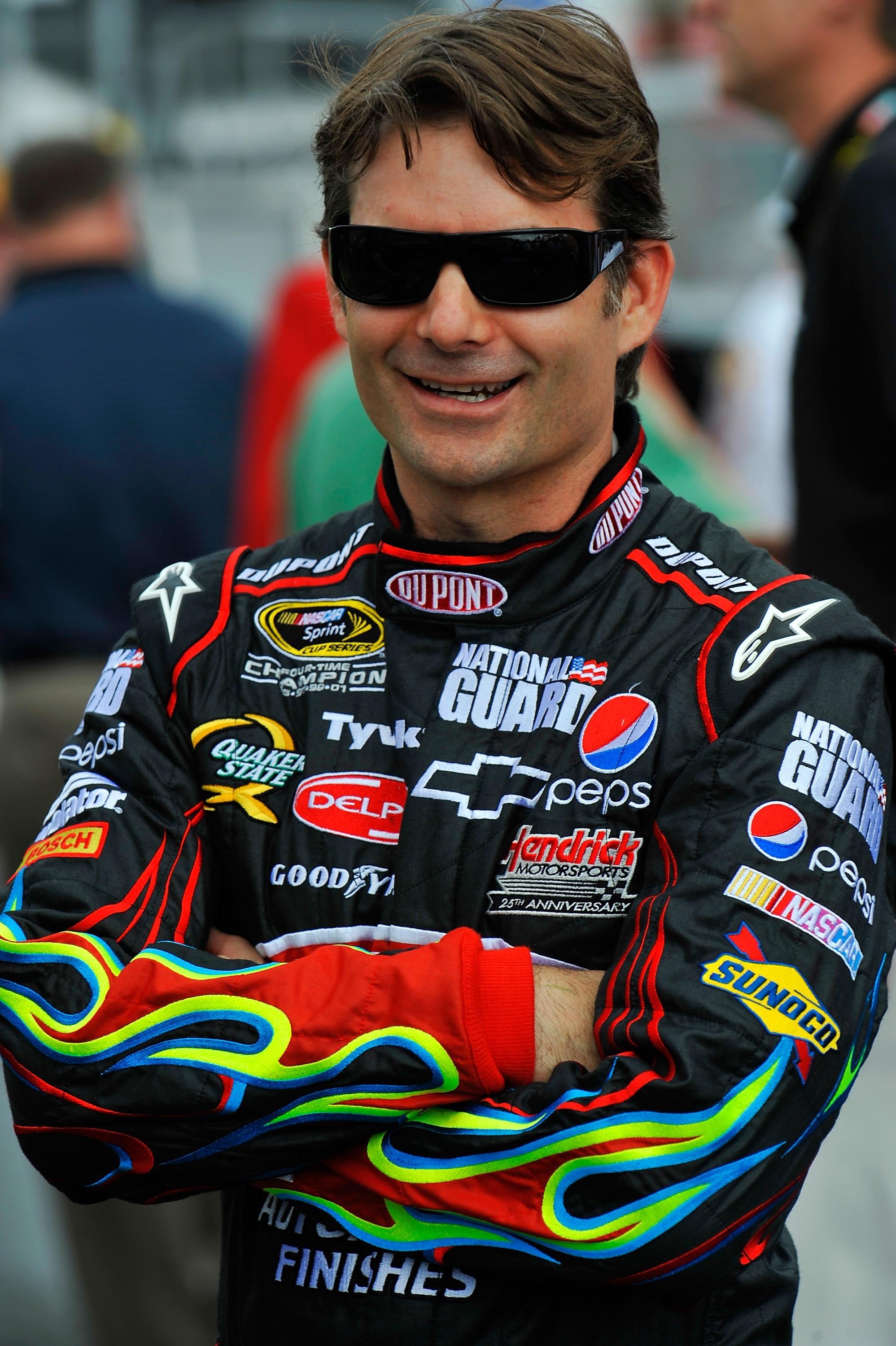 Jeff Gordon joins National Guard team > National Guard > Article View