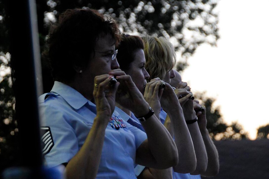 The piccolos come to the front for "Stars and Stripes Forever".

Photo courtesy of TSgt Todd Pendleton, 182nd AW
