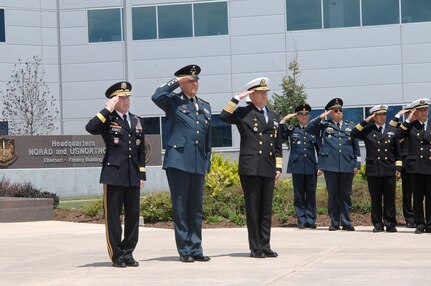Gen. Chuck Jacoby, commander of the North American Aerospace Defense Command and U.S. Northern Command, welcomes Mexican Secretary of National Defense Gen. Salvador Cienfuegos Zepeda and Mexican Secretary of the Navy Adm. Vidal Francisco Soberón Sanz to the NORAD and USNORTHCOM headquarters. Gen. Cienfuegos and Adm. Soberón, who met earlier in the week in Washington with Chairman of the Joint Chiefs of Staff Gen. Martin Dempsey, visited USNORTHCOM today to discuss the military-to-military relationship between the United States and Mexico. Key issues that were discussed today included training, educational opportunities, and binational exercises focused on military support of civil authorities.

Gen. Cienfuegos and Adm. Soberón reiterated that for Mexico it is important to continue to strengthen the bilateral military relationship with the United States, through close cooperation that will address common problems that occur along a shared border. It was their first visit as secretaries to the headquarters.