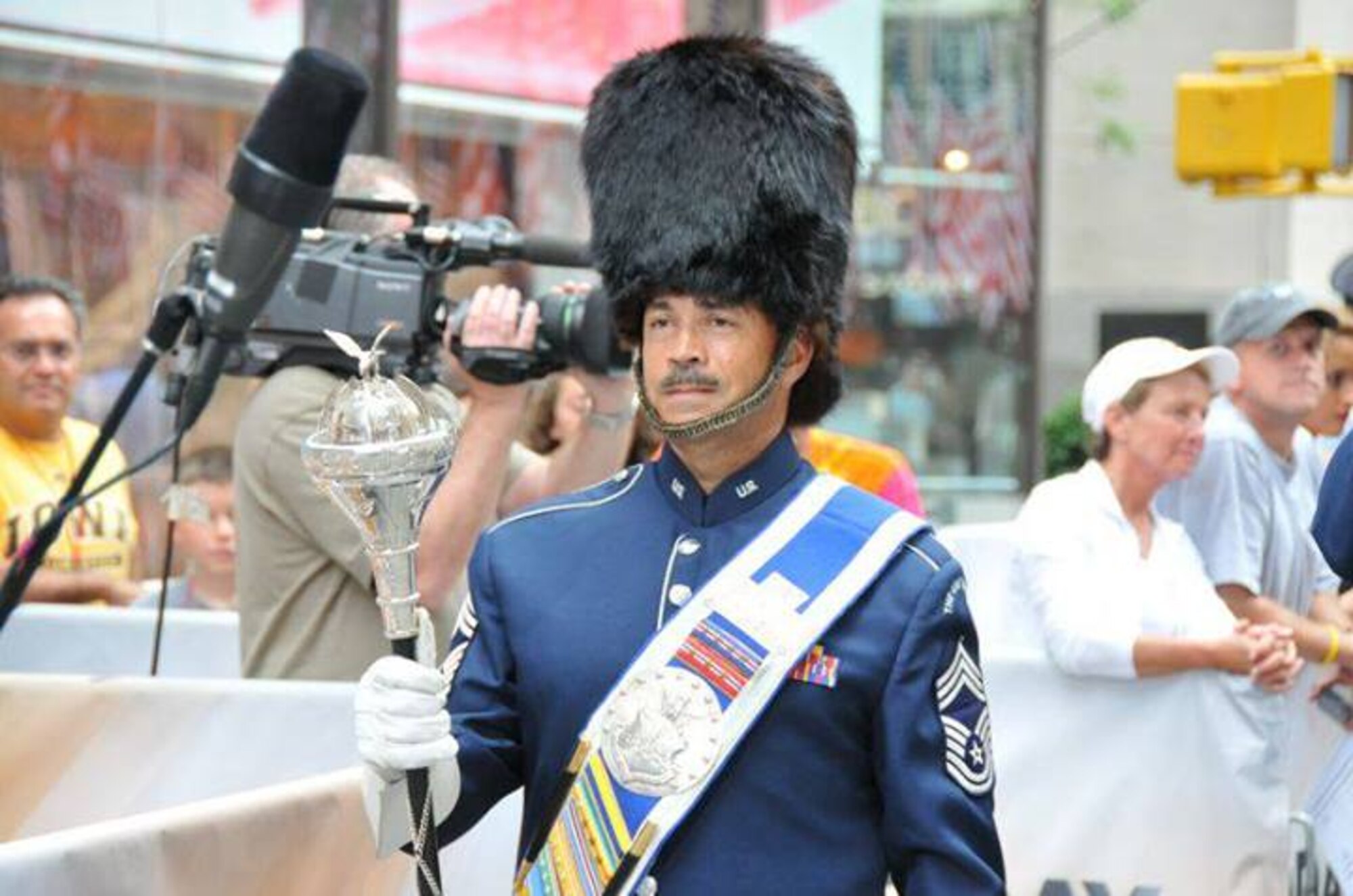 Chief Master Sgt. Ed Teleky in his final performance with the Ceremonial
Brass before taking over as the Band's Chief of Operations (A.F. photo by
Technical Sgt. Todd Kabalan)
