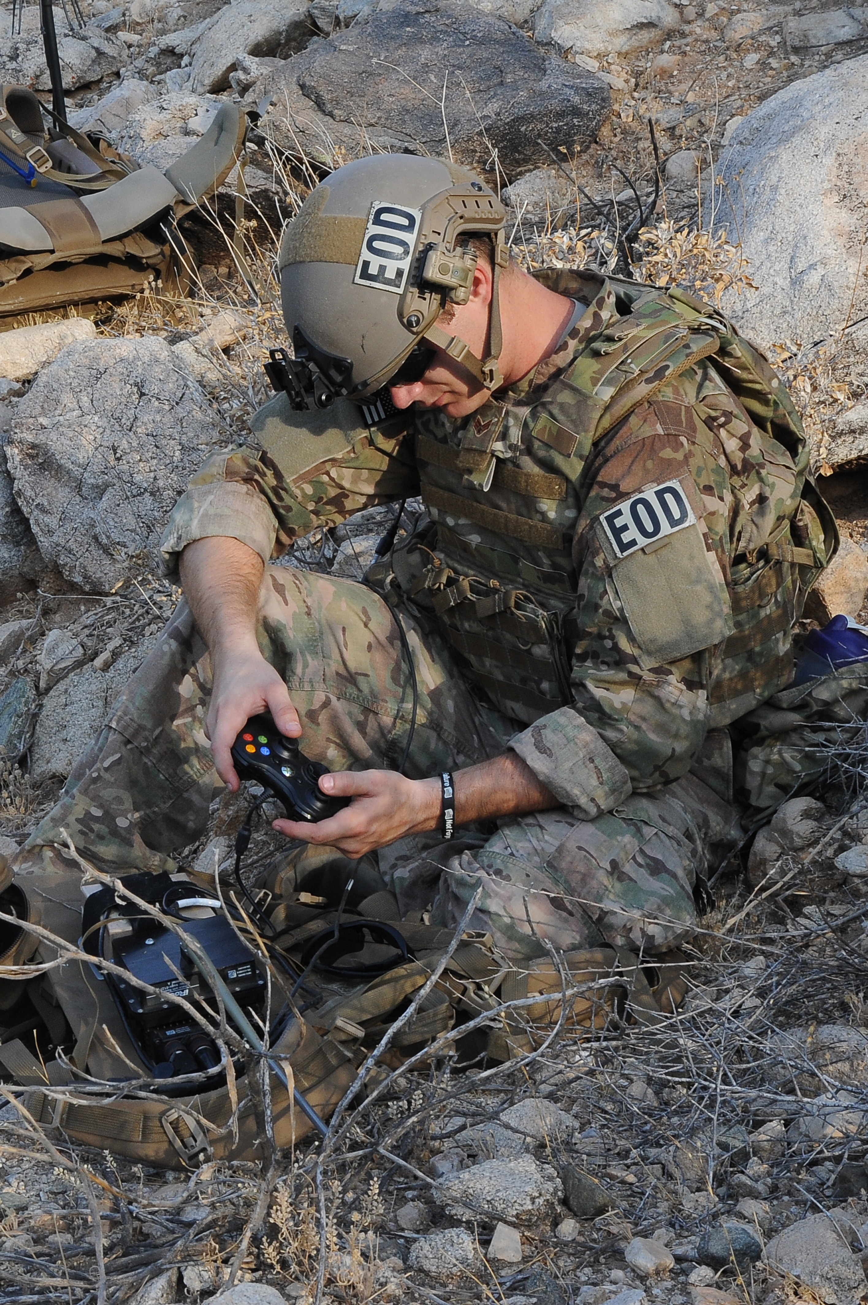 EOD takes to mountains for training > Luke Air Force Base > Article Display