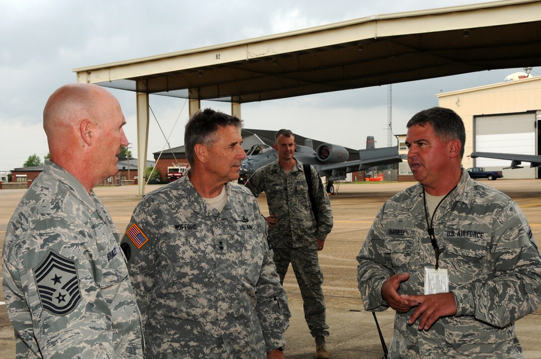 Maj. Gen. William Wofford, Arkansas National Guard adjutant general, visits with members of the 188th Aircraft Maintenance Squadron July 15 during a command visit to the 188th Fighter Wing. (U.S. Air National Guard photo by Senior Airman John Hillier/188th Fighter Wing Public Affairs)