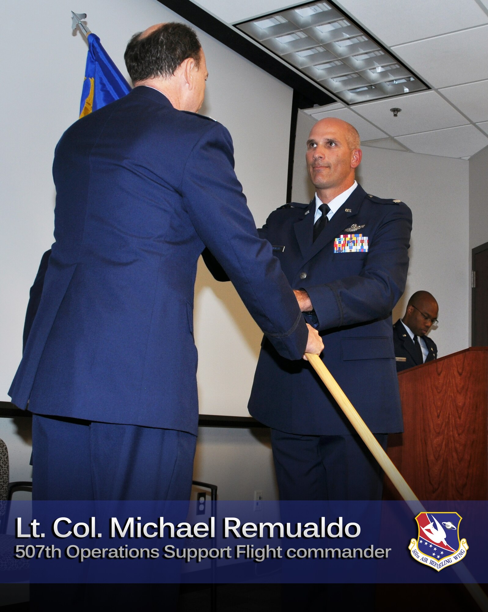 Lt. Col. Michael Remualdo assumes command of the 507th Operations Support Flight during a ceremony July 13, 2013.  (U.S. Air Force photo/Lt. Col. Kim Howerton)