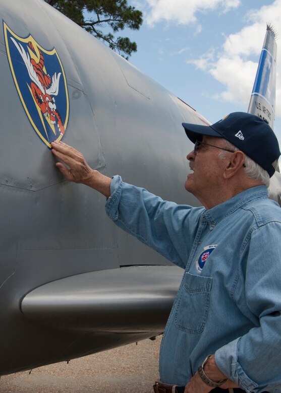 Fighter pilot in paradise > Moody Air Force Base > Display