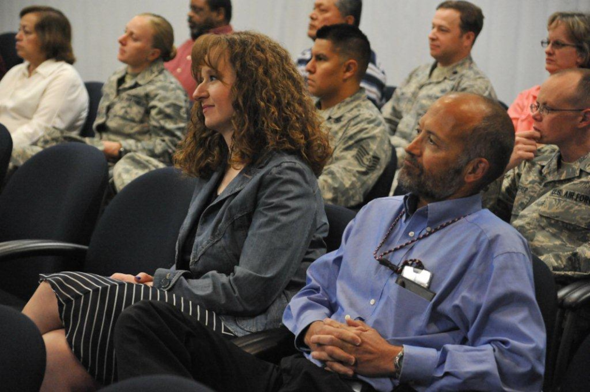 Participants of the Kirtland Fraud Working Group meeting in May listened to speakers covering topics such as defective pricing and coordination of procurement fraud remedies. The FWG seeks to educate government employees on fraud indicators. (Photo by Ken Moore)