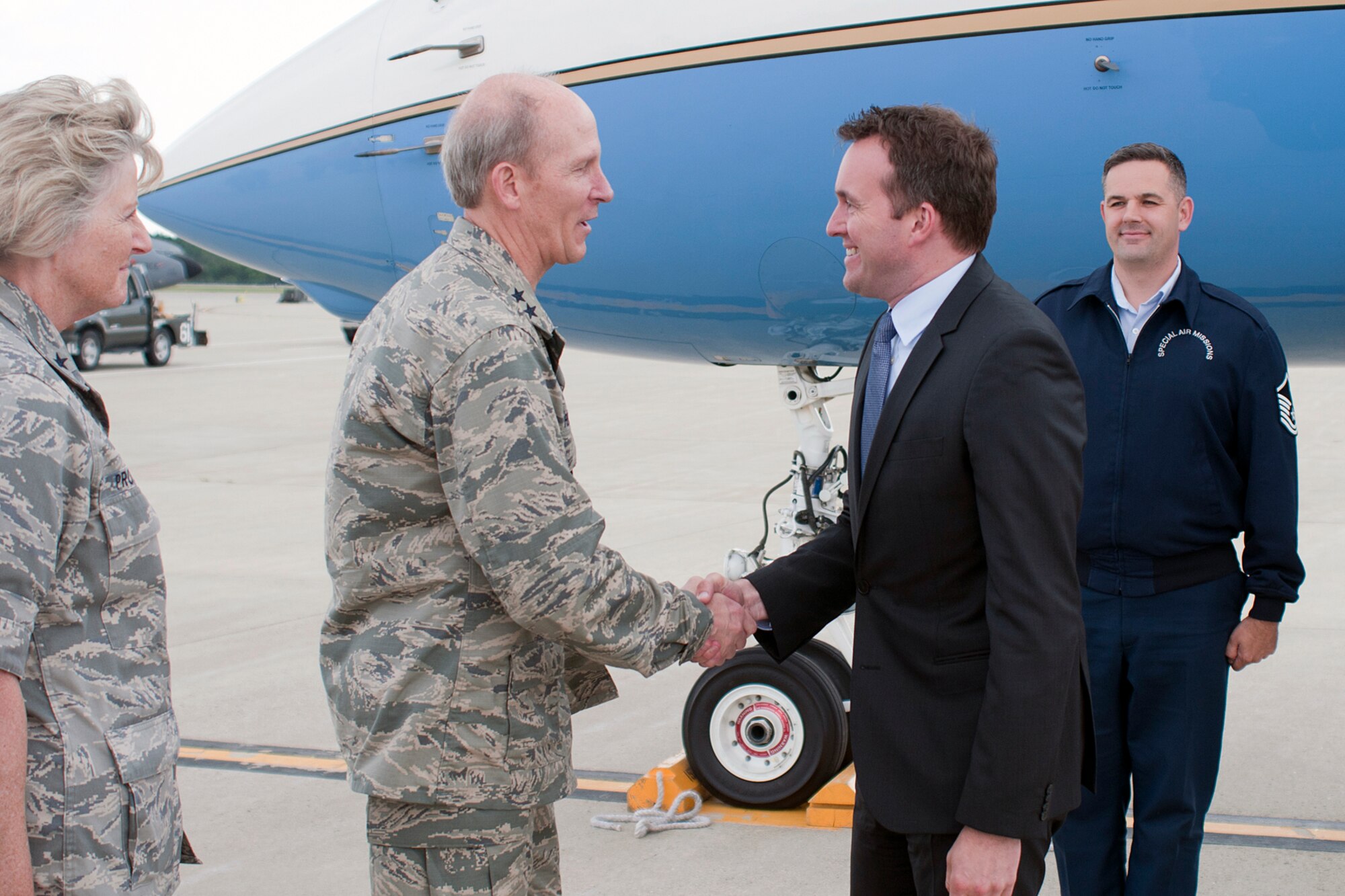 PEASE AIR NATIONAL GUARD BASE, N.H. – Acting Secretary of the Air Force Eric Fanning is greeted by Maj. Gen. William N. Reddel III, Adjutant General of the N.H. National Guard, upon his arrival here July 24 for a visit with members of the 157th Air Refueling Wing. During his visit, Fanning met with Airmen from the 157th Maintenance Squadron and 157th Medical Group as well as holding an Airman's call July 25 with base personnel where he discussed sequestration and sexual assault before fielding questions from Airmen. (Air National Guard photo by Tech. Sgt. Aaron Vezeau/RELEASED)