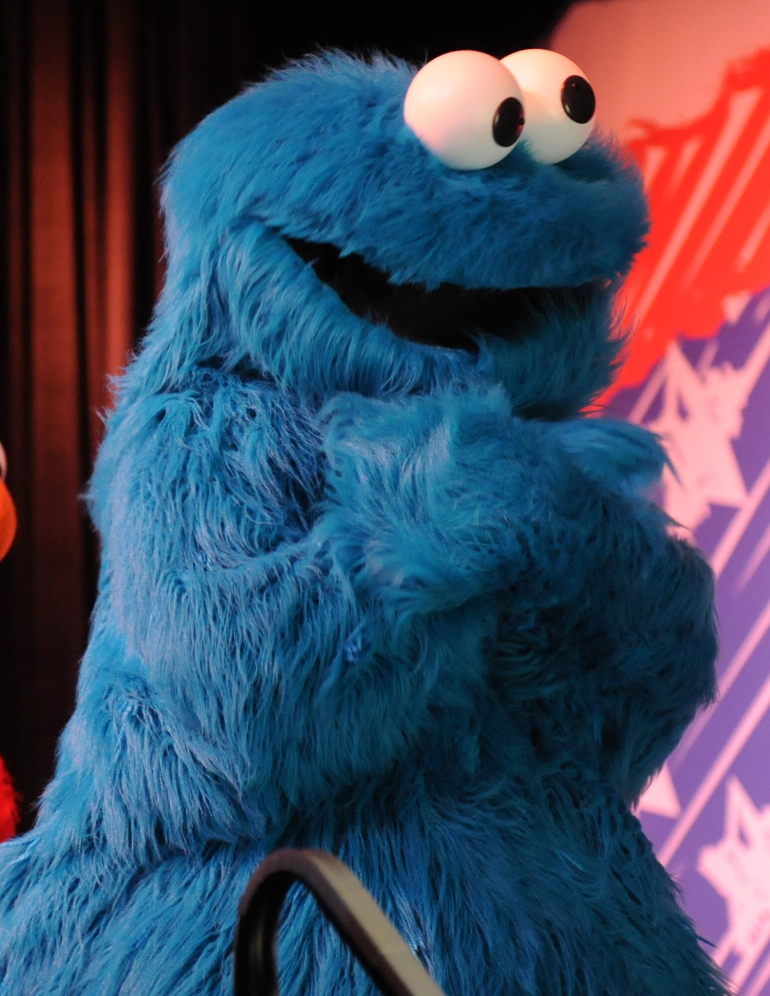 A Sesame Street character performs for members of the KMC during the “Sesame Street USO Experience for Military Families” show, July 24, 2013, Kleber Kaserne, Germany. Members of the show are traveling to U.S. military bases around the world in support of military members and their families. (U.S. Air Force photo/Airman 1st Class Holly Mansfield)
