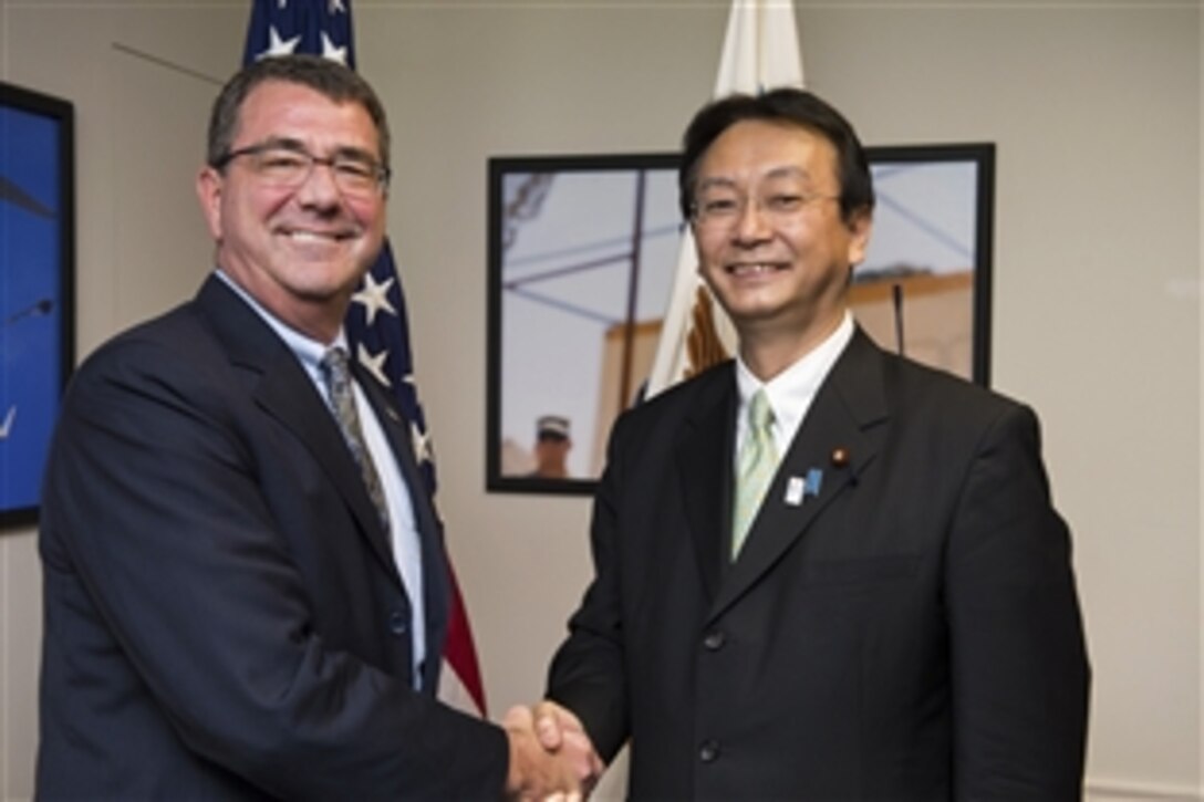 U.S. Deputy Defense Secretary Ash Carter meets with Akinori Eto, Japan's senior vice defense minister at the Pentagon, July 29, 2013. The two leaders discussed matters of mutual concern.