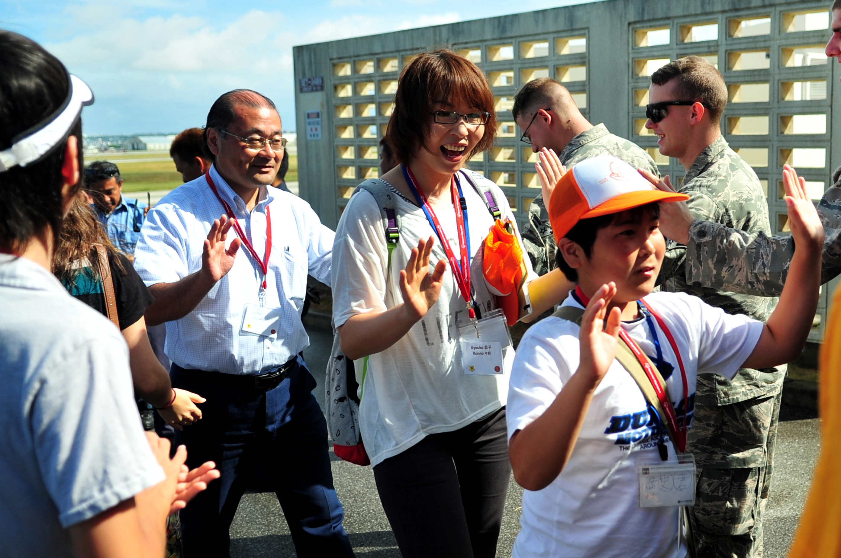Japanese Kids Get Close Up Look At American Firefighters U S Air Force Article Display