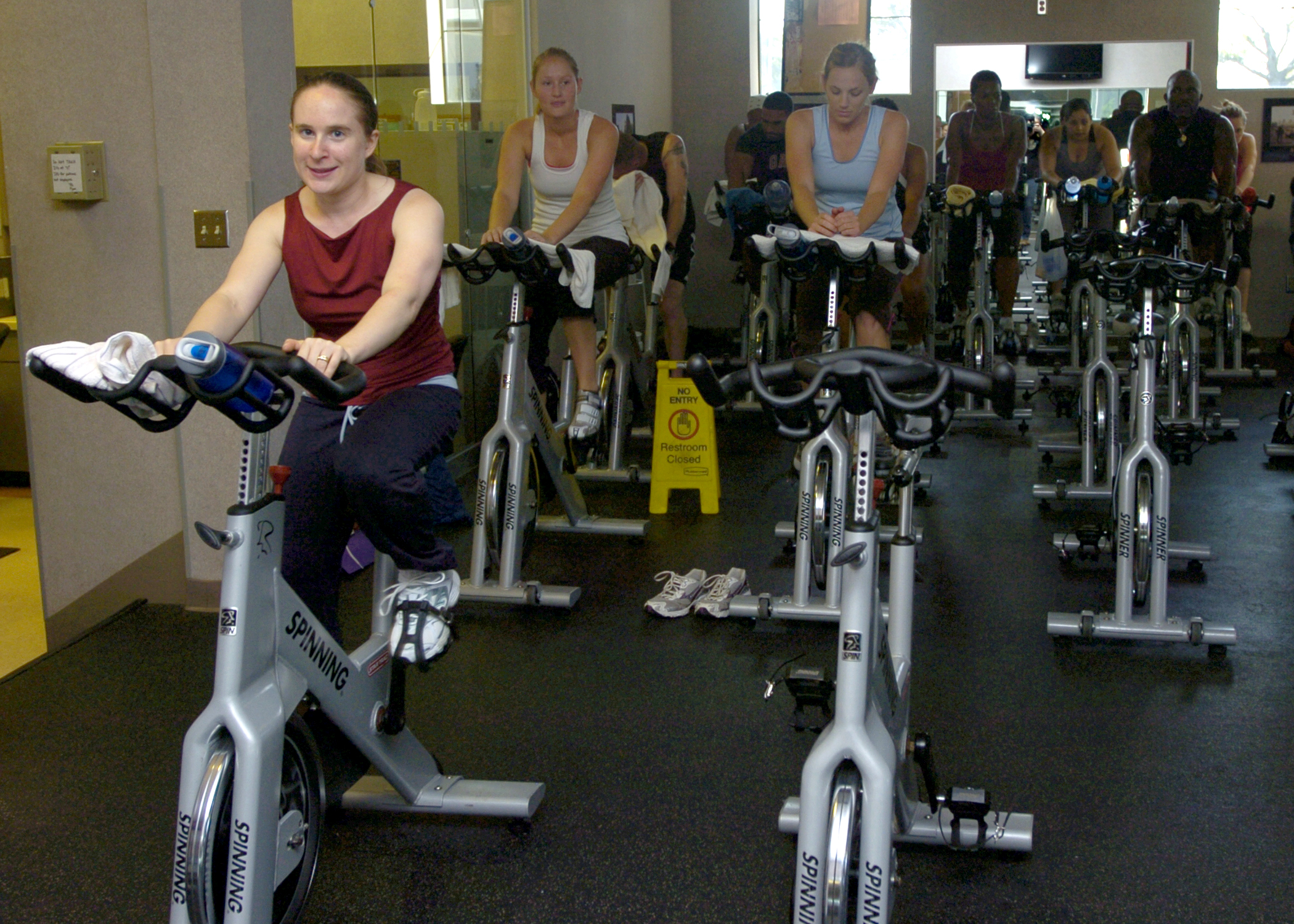 Defense Department civilian employees can use their common access cards