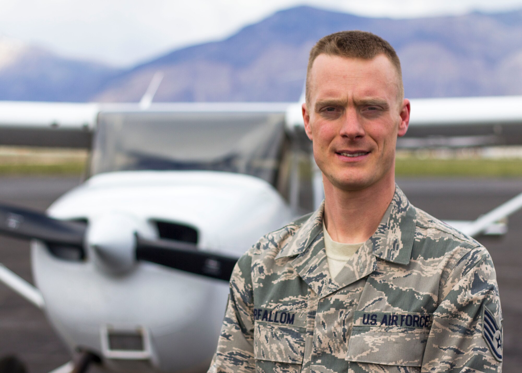 Staff Sgt. Kris Leirfallom, an avionics technician with the 419th FW Aircraft Maintenance Squadron, works as a civilian flight instructor full time. Leirfallom trains student pilots in single-engine propeller aicraft. (U.S. Air Force photo/Tech. Sgt. Richard Gonzales)
