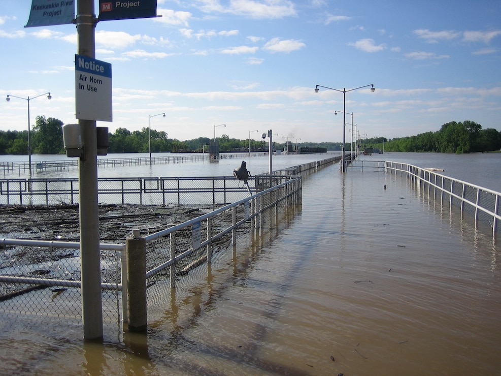 High river levels at the Kaskaskia Lock and Dam 