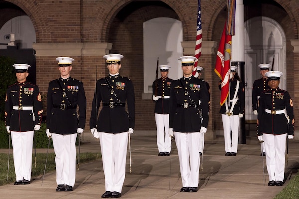 The Barracks continues uniform evaluation for female Marines > Marine ...