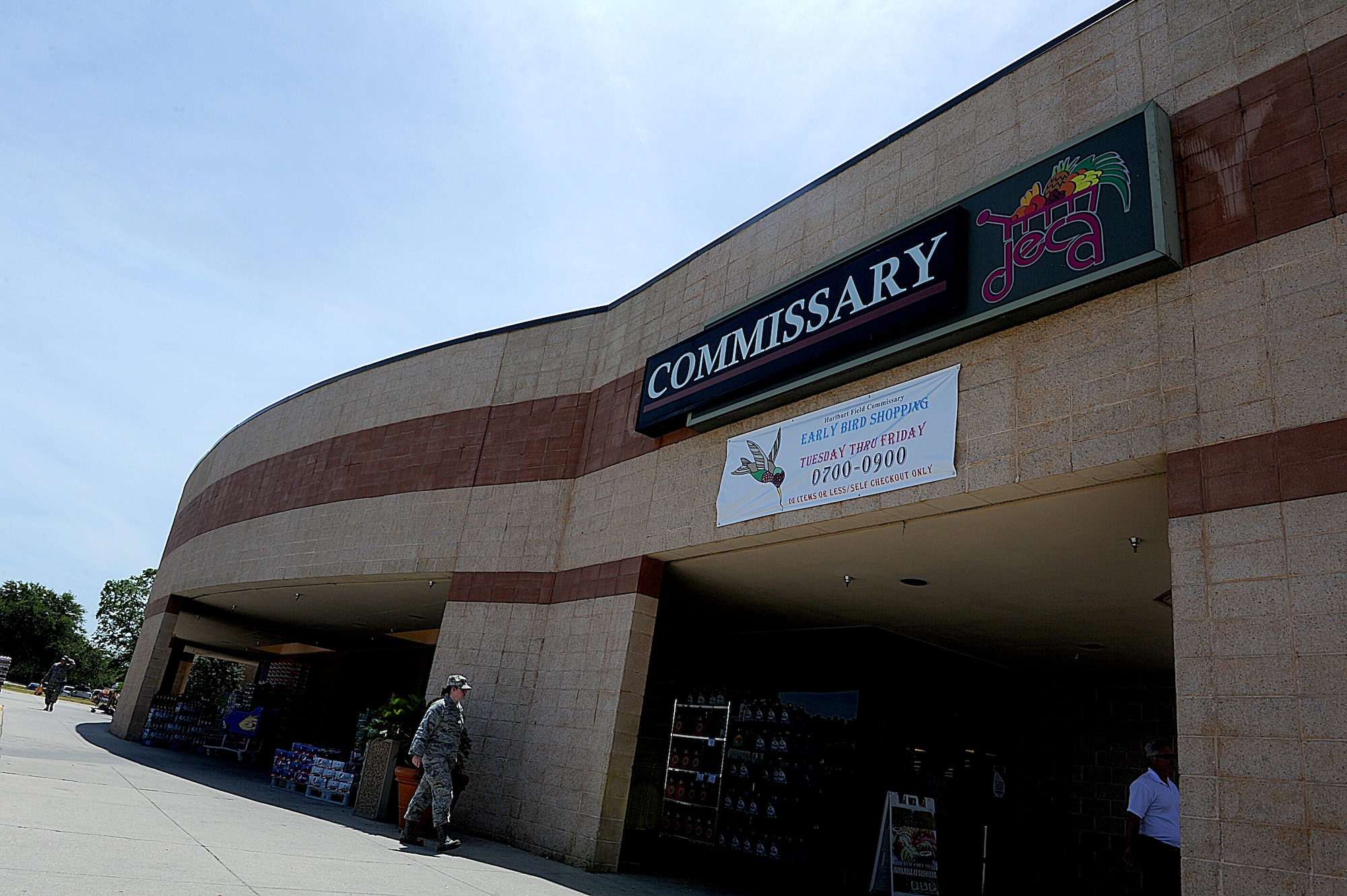 The Hurlburt Field Commissary is slated to be closed on Mondays and Tuesdays from July 9 to Sept. 30 on Hurlburt Field, Fla. The closures are part of Defense Commissary Agency?s initiative to reduce operation costs due to sequestration. (U.S. Air Force photo/Airman 1st Class Christopher Callaway) 
