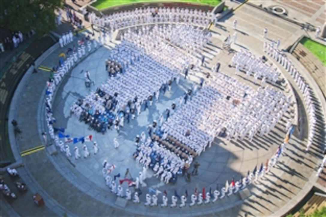 More than 200 sailors and Marines attend a wreath laying ceremony at the Navy Memorial to commemorate the 71st anniversary of the Battle of Midway in Washington, D.C., June 4, 2013. The Battle of Midway was the turning point in the Pacific theater of World War II and set the stage for the United States' victory over Japan. 